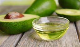 Công dụng không ngờ tới của hạt quả bơ có lợi cho cả gia đình